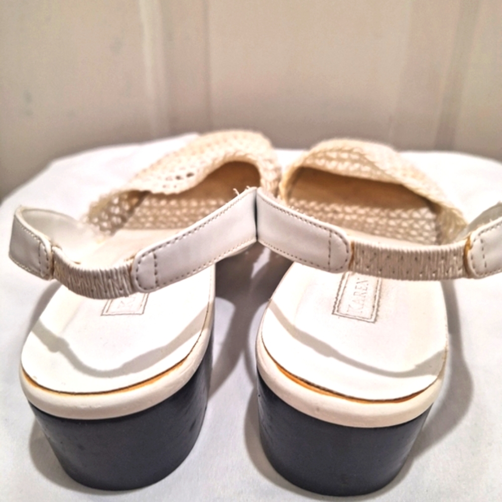 Karen Scott White Crocheted Slip Ons Small Heals Size 7.5" - Picture 2 of 5